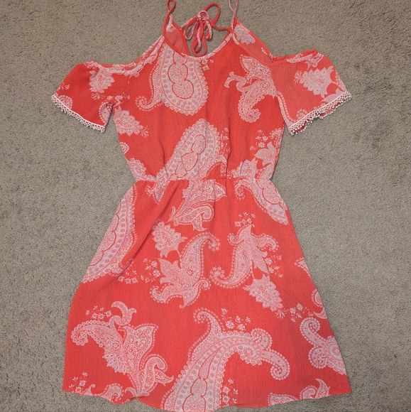 Everly Coral Floral Dress - Picture 1 of 6